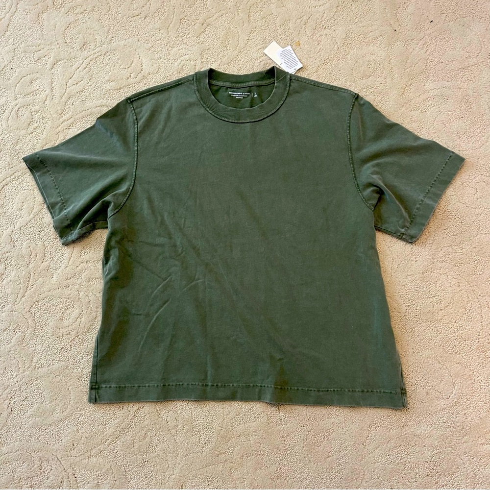COPY - Abercrombie and Fitch Men’s Premium Essentials Cropped Tee